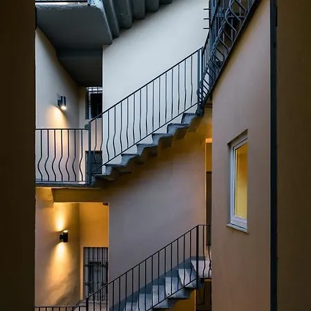 Leonardo Duplex Apartment Milan Exterior photo